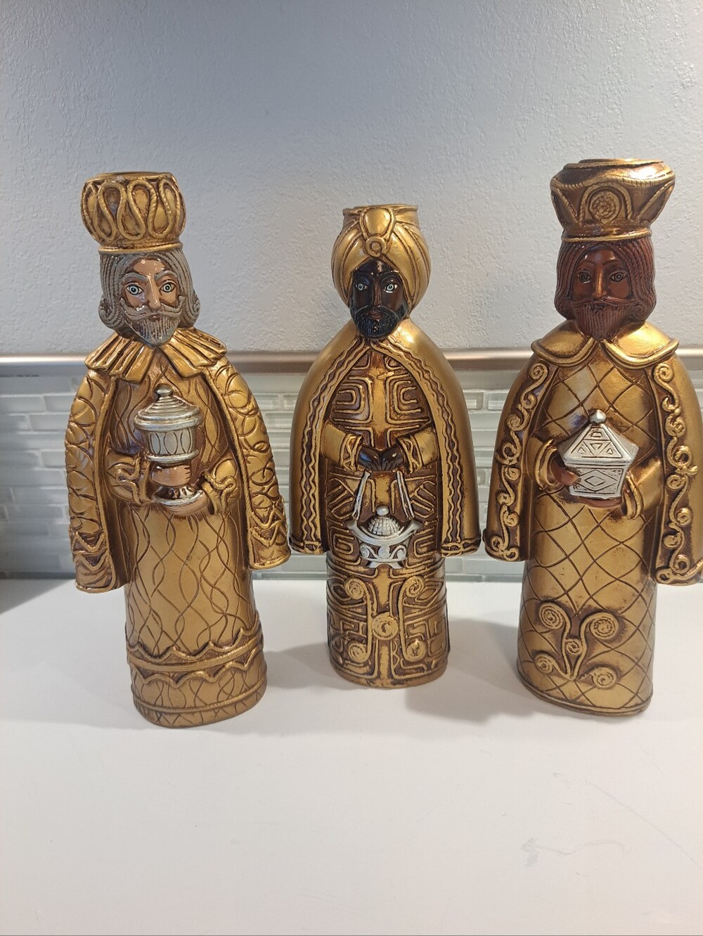 Vtg Norcrest Set Of 3 Composite Paper Mache Wisemen 10.5” Tall F-109 Gold